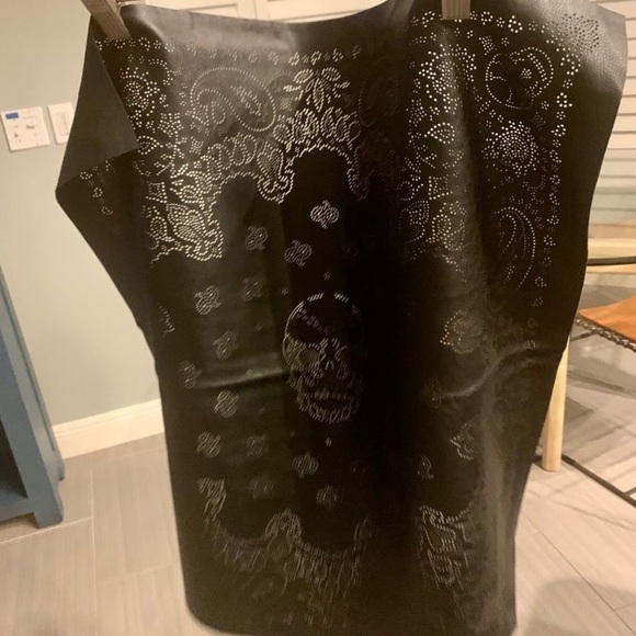 Zadig & Voltaire Brandy Hand Embroidered Leather Scarf. - Picture 4 of 6